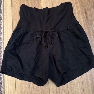 Maternity shorts